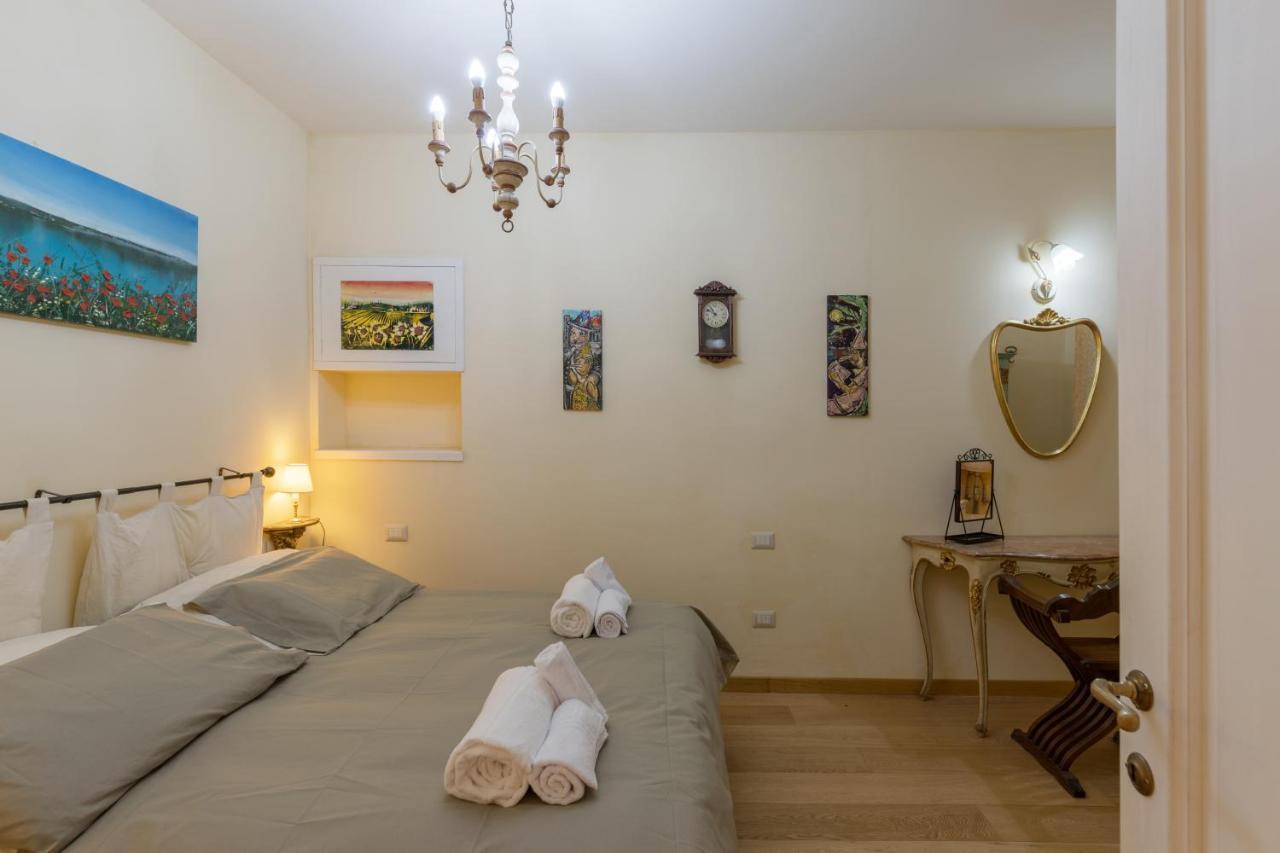 Pinocchio' S House In The Center Of フィレンツェ エクステリア 写真